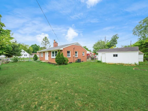 448 Yarmouth Ln, Columbus, OH 43228