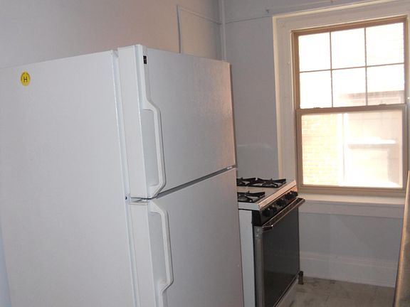 4th image of 217 Elmwood Ave
