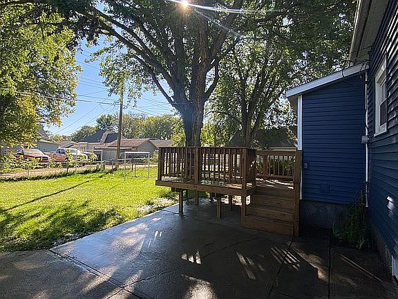 3rd image of 205 S 11th St
