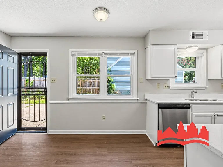 7243 Newling Ln — Photo 16