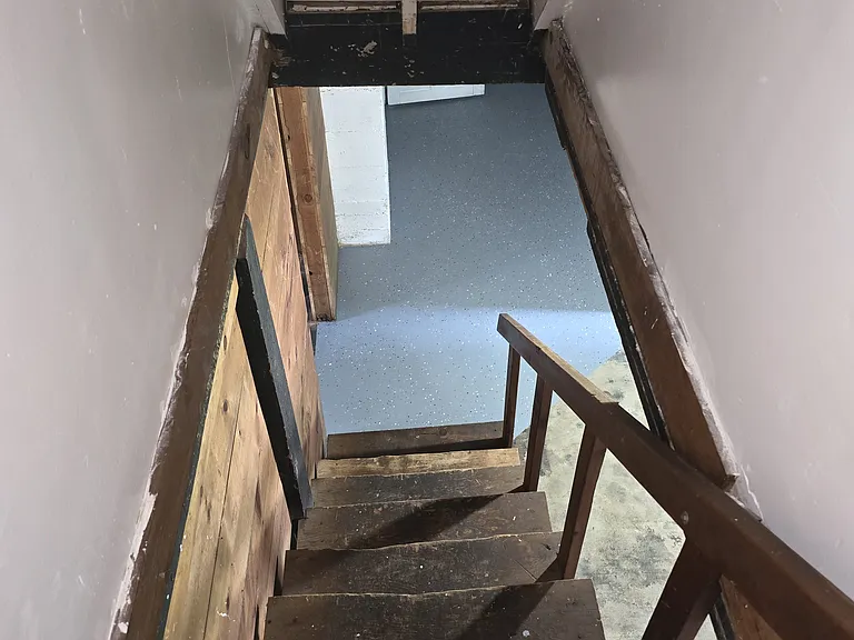 616 E Harrison St — Photo 24