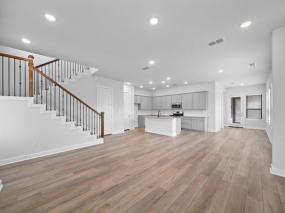 5th image of 1502 Noble Park Dr