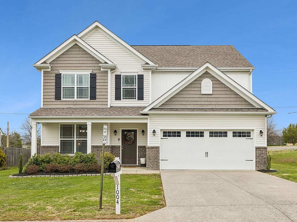 1st image of 1004 Vanguard Dr