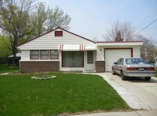 2951 S 58th St, Milwaukee, WI 53219