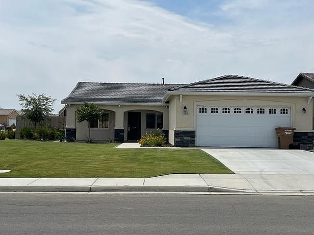1st image of 10015 Old Wood Dr