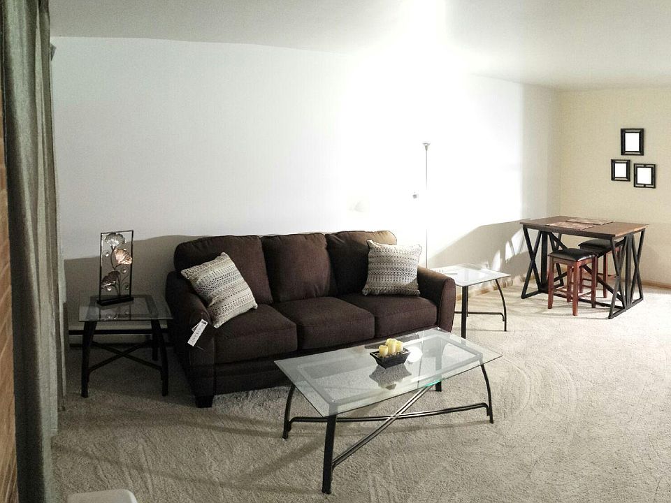 1st image of 2331 E Market St APT 117