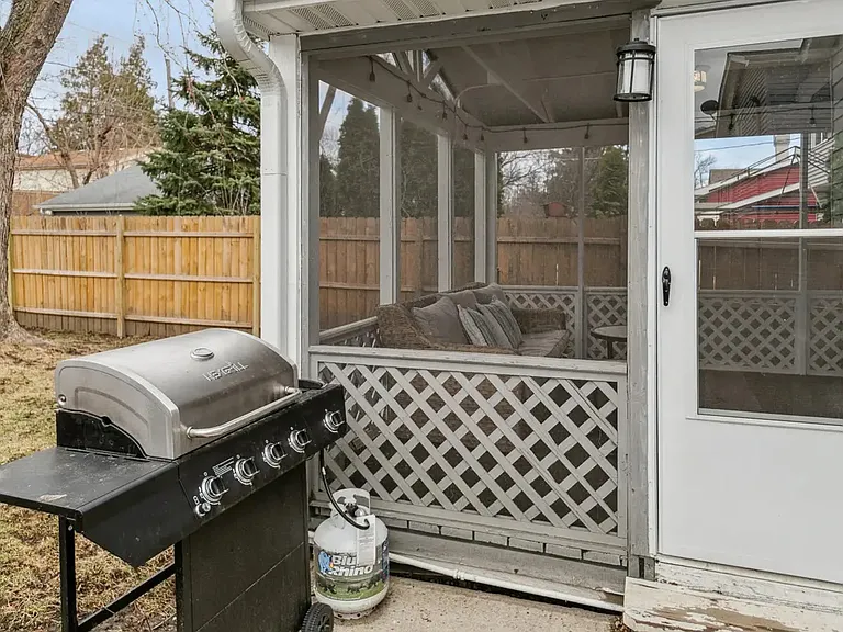 251 Harding Ave — Photo 43