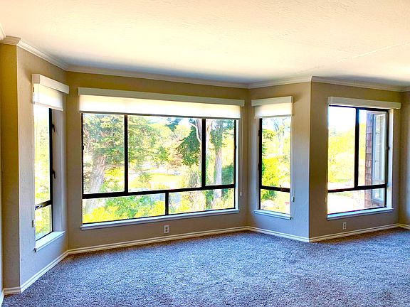 2nd image of 825 Lincoln Way APT 205