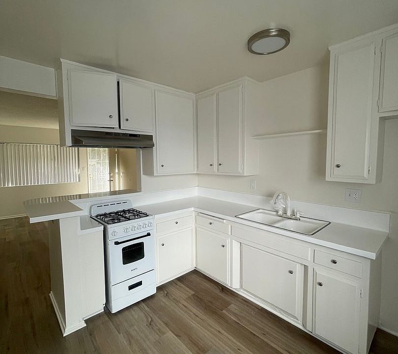 1st image of 743-747 N Loma Ave #7473