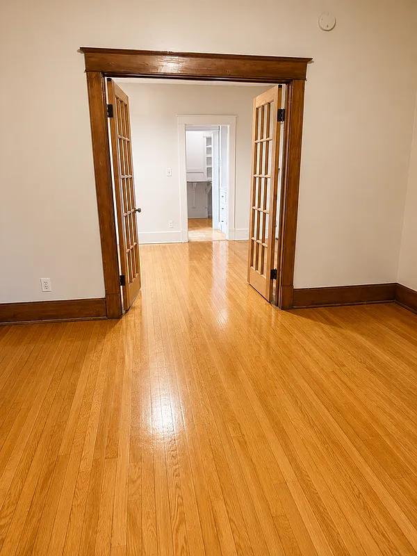 2 bed, 1.0 bath, $1,400 — Photo 4