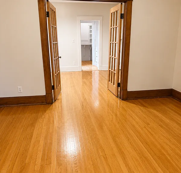 921 Park Ave #6 — Photo 4
