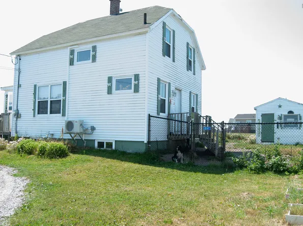 319 Cockburn St, New Waterford, NS B1H 4J8