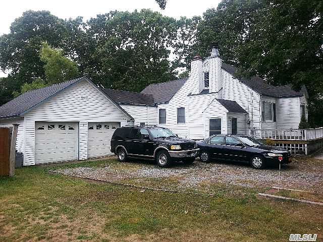 1st image of 281 Lilac Ln