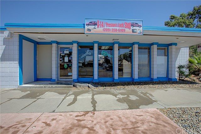 1st image of 1101 Broadway Ave