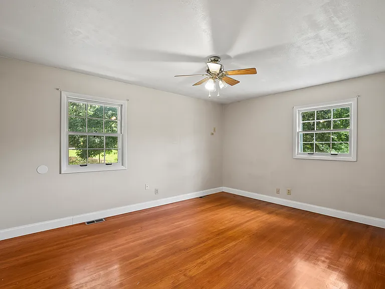 7720 Devonshire Dr — Photo 17