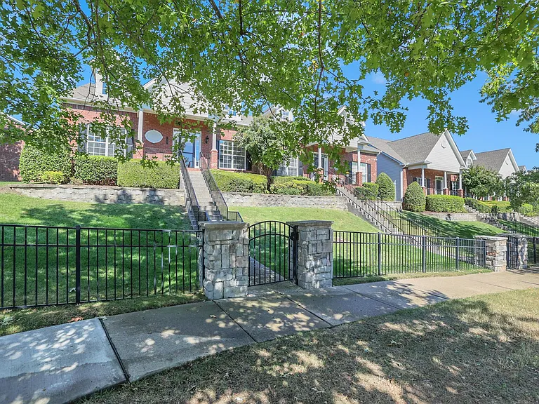1302 Liberty Pike — Photo 45
