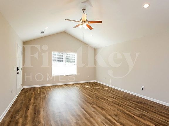 5th image of 294 Cedar Springs Ln