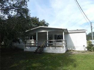 1704 W Knights Griffin Rd, Plant City, FL 33565