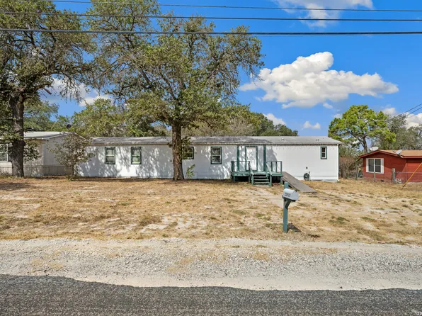 22935 Shady Forest, Elmendorf, TX 78112