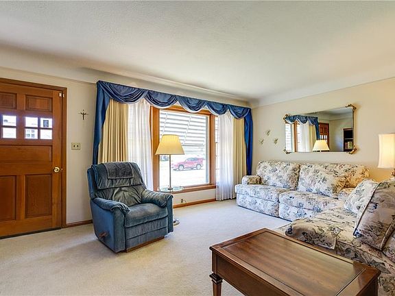 5th image of 30421 Fern Dr