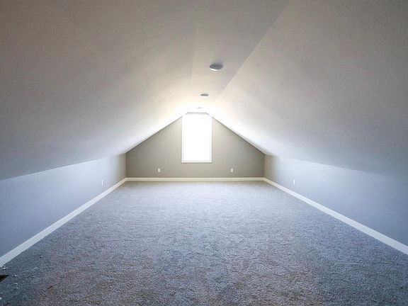 5th image of 8238 Moidore Dr NW