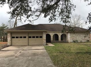 1007 Cedar Lawn Dr, Alvin, TX 77511