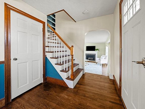 3rd image of 14 Forest Park Rd