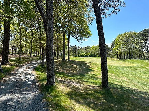 2nd image of 401 Admiralty Heights Village