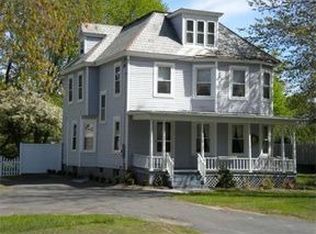 75 Northampton St, Easthampton, MA 01027