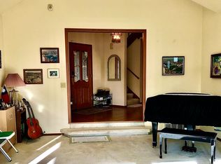 5810 145th Pl SE #4, Bellevue, WA 98006