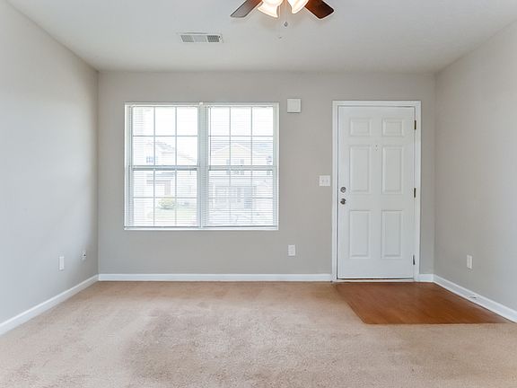 2nd image of 6165 Flagstaf Walk