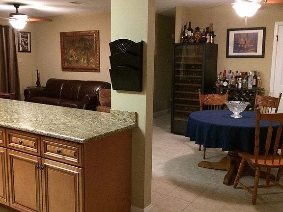 4th image of 107 S Randall Ct
