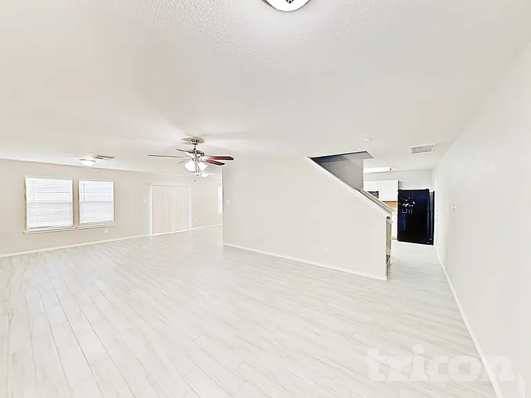 12402 Grossmount Dr — Photo 3
