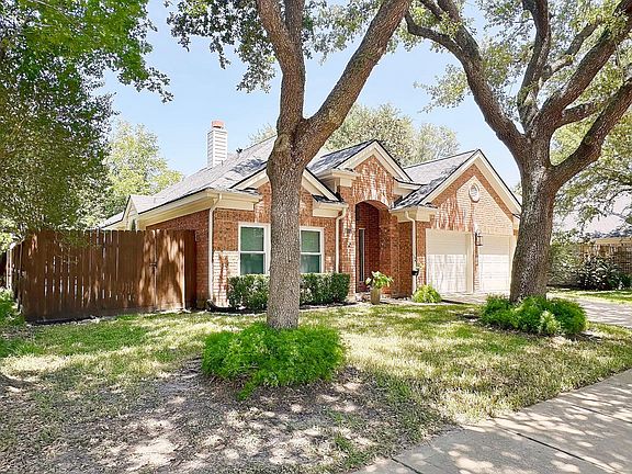 3rd image of 14122 Manderly Dr