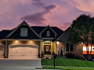 7260 NW Union Ave, Parkville, MO 64152