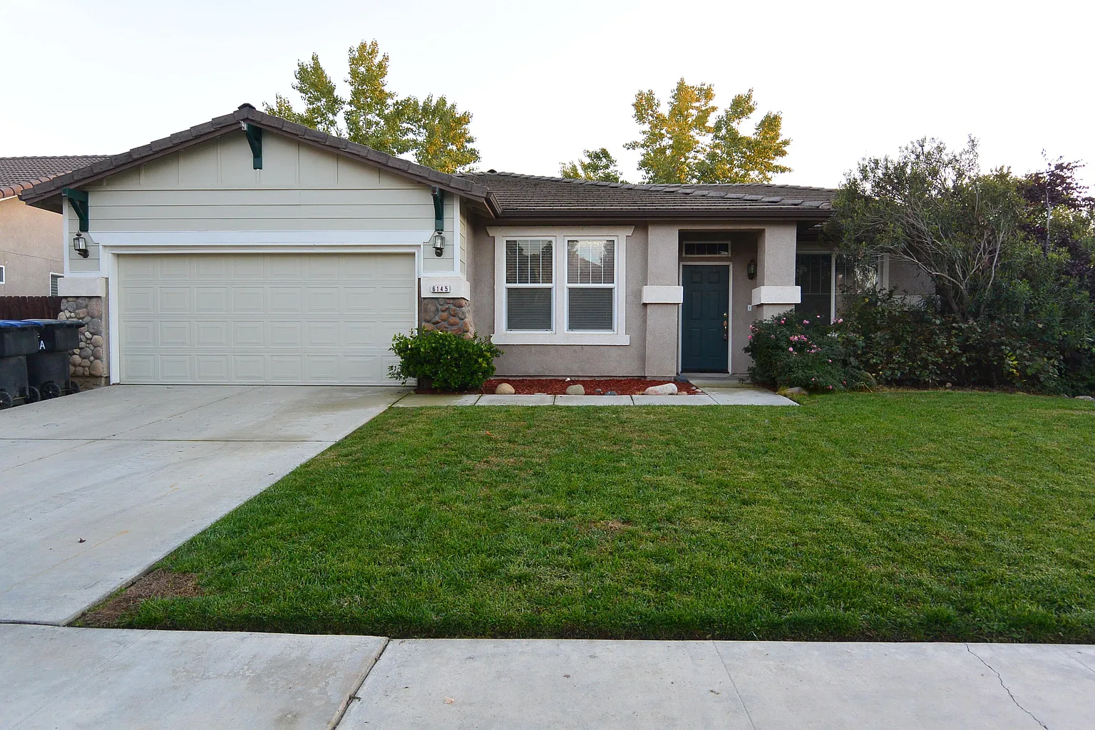 6145 W Laura Ave photo 1