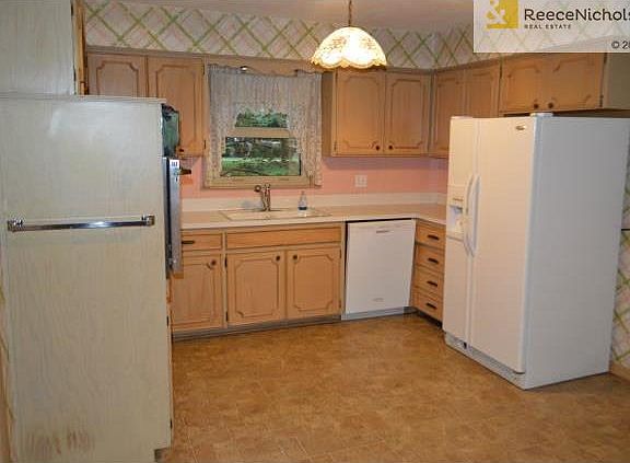 Retro Kitchen, all appliances stay
