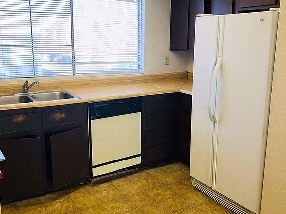 2nd image of 10815 N 15th Ln APT 4