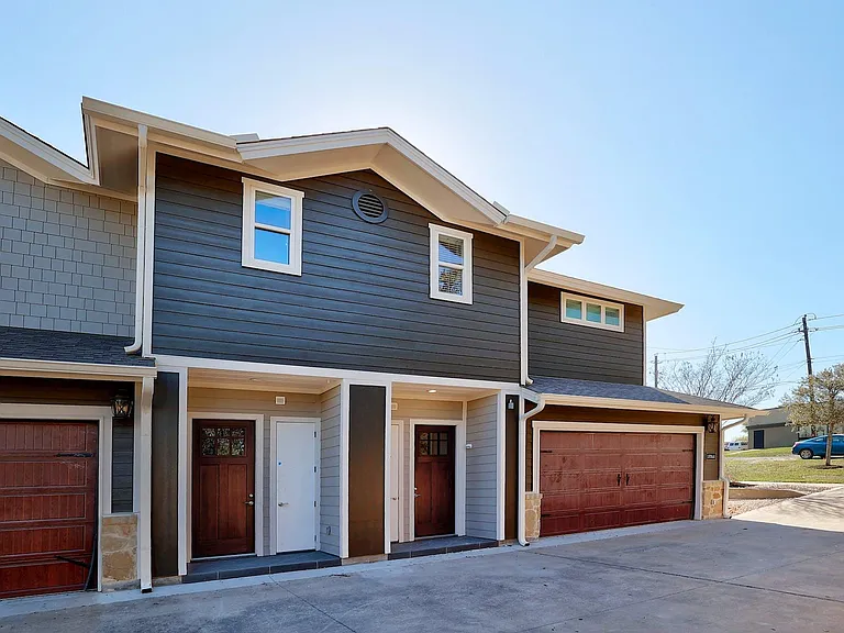 1706 Cedar Bend Dr #A — Photo 3