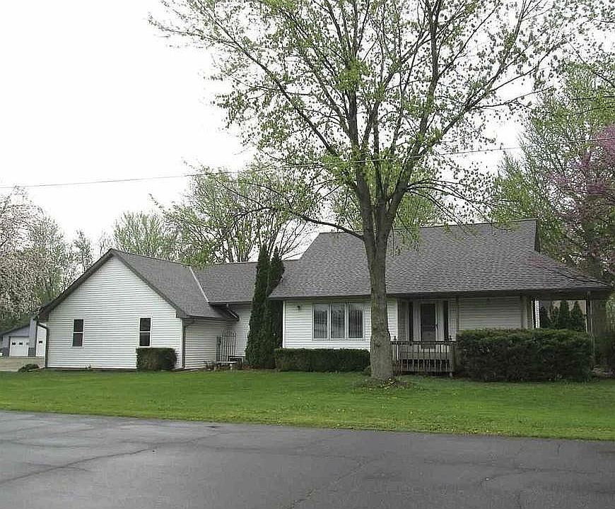 2nd image of 603 E 6th St