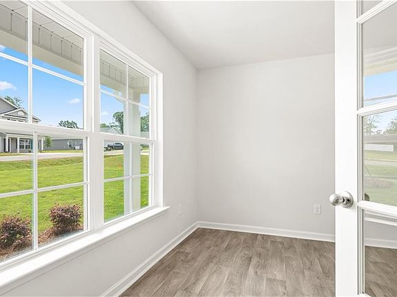 3rd image of 157 Preston Oaks Dr
