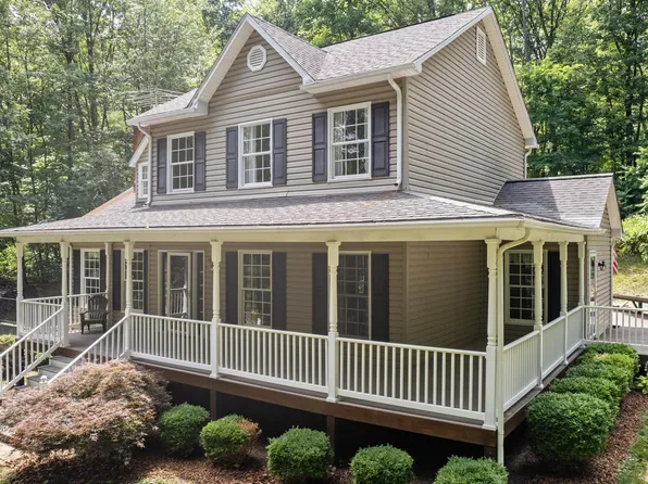 5679 Northwestern Pike, Gore, VA 22637