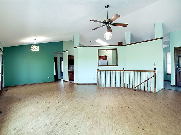5th image of 3817 N Cranberry St