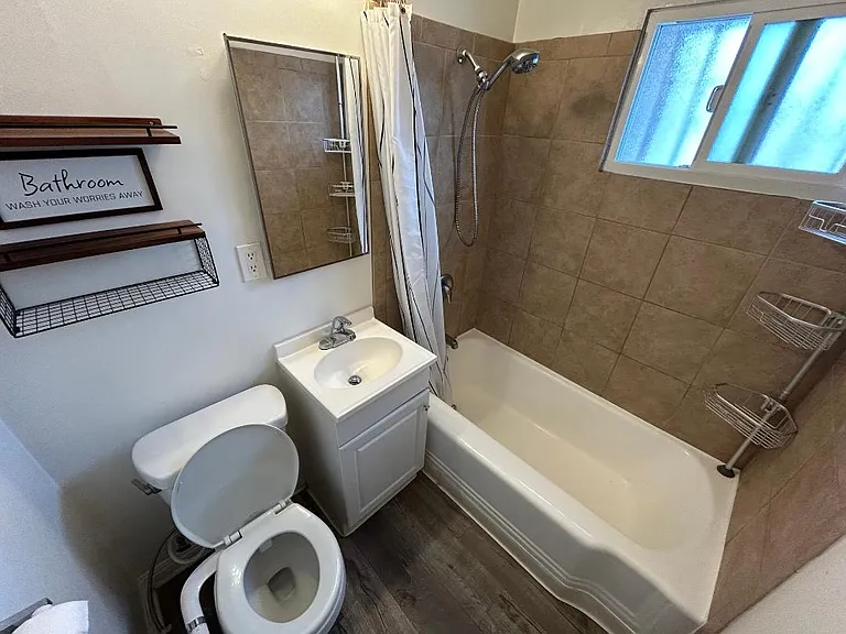 1551 Torrance Blvd #2 — Photo 5