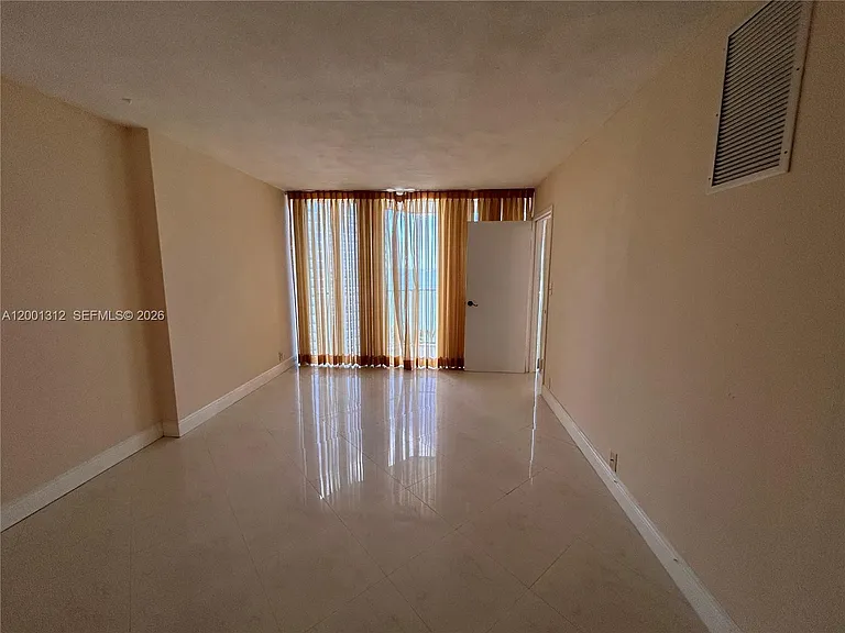 7601 E Treasure Dr #1612 — Photo 14