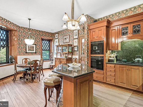 29th image of this home