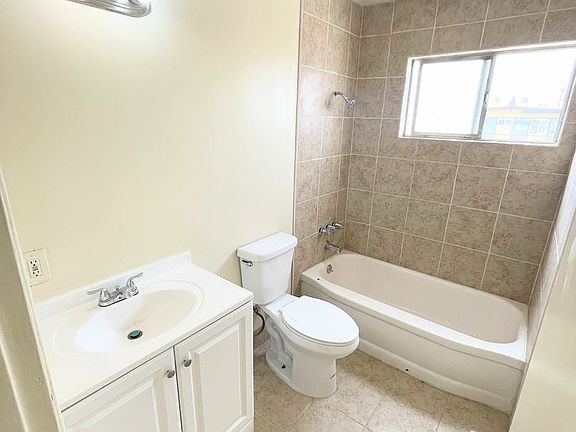 4th image of 1111 W 94th St #5