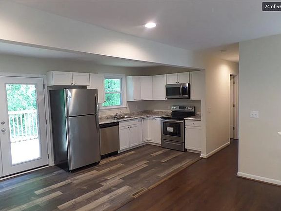 4th image of 1624 Darby Dr