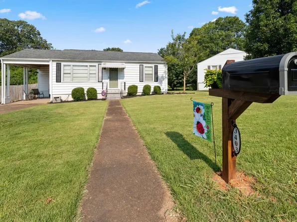 3403 Oakwood Blvd, Sheffield, AL 35660