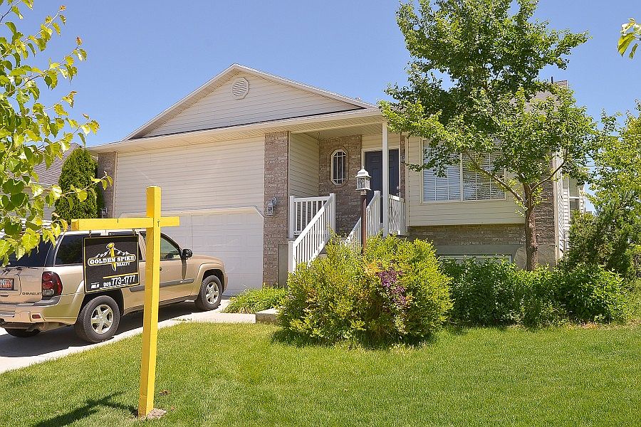 2nd image of 5068 S Vista Dr